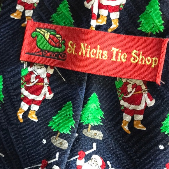 Golfing Santa Necktie - Picture 4 of 4